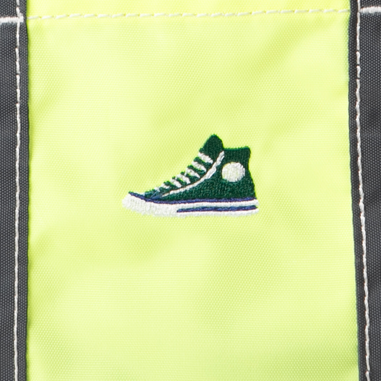 刺しゅうスニーカー