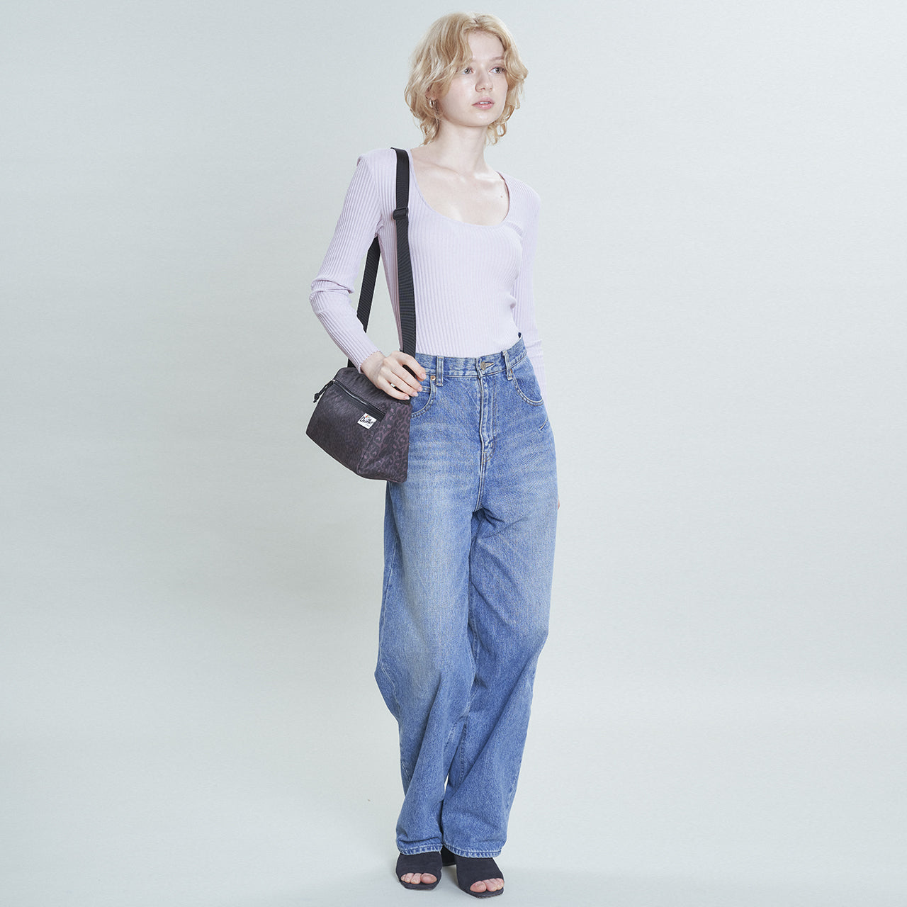 トライアングルショルダー ドリフター drifter