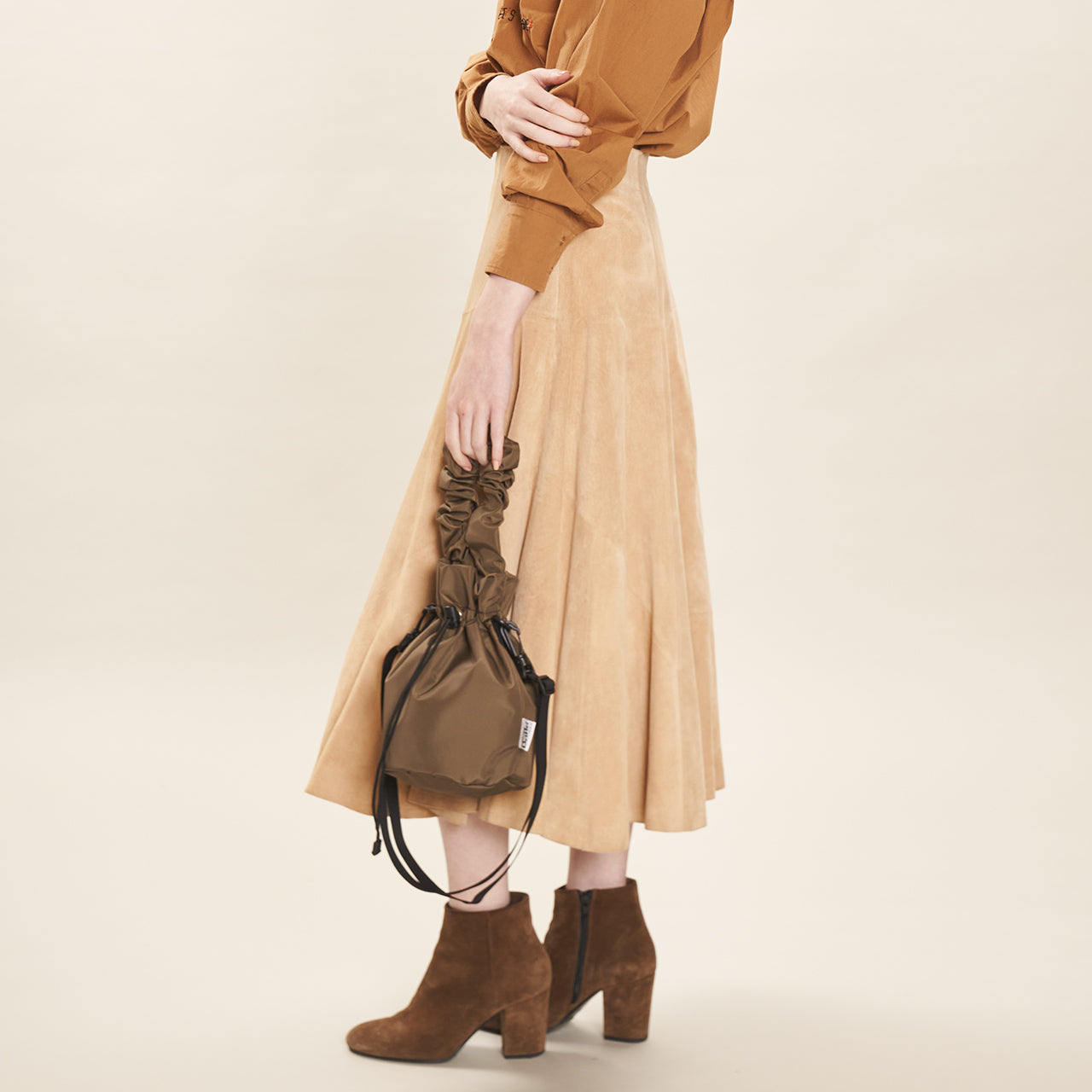 ギャザーハンドルポーチ 巾着 ドリフター drifter