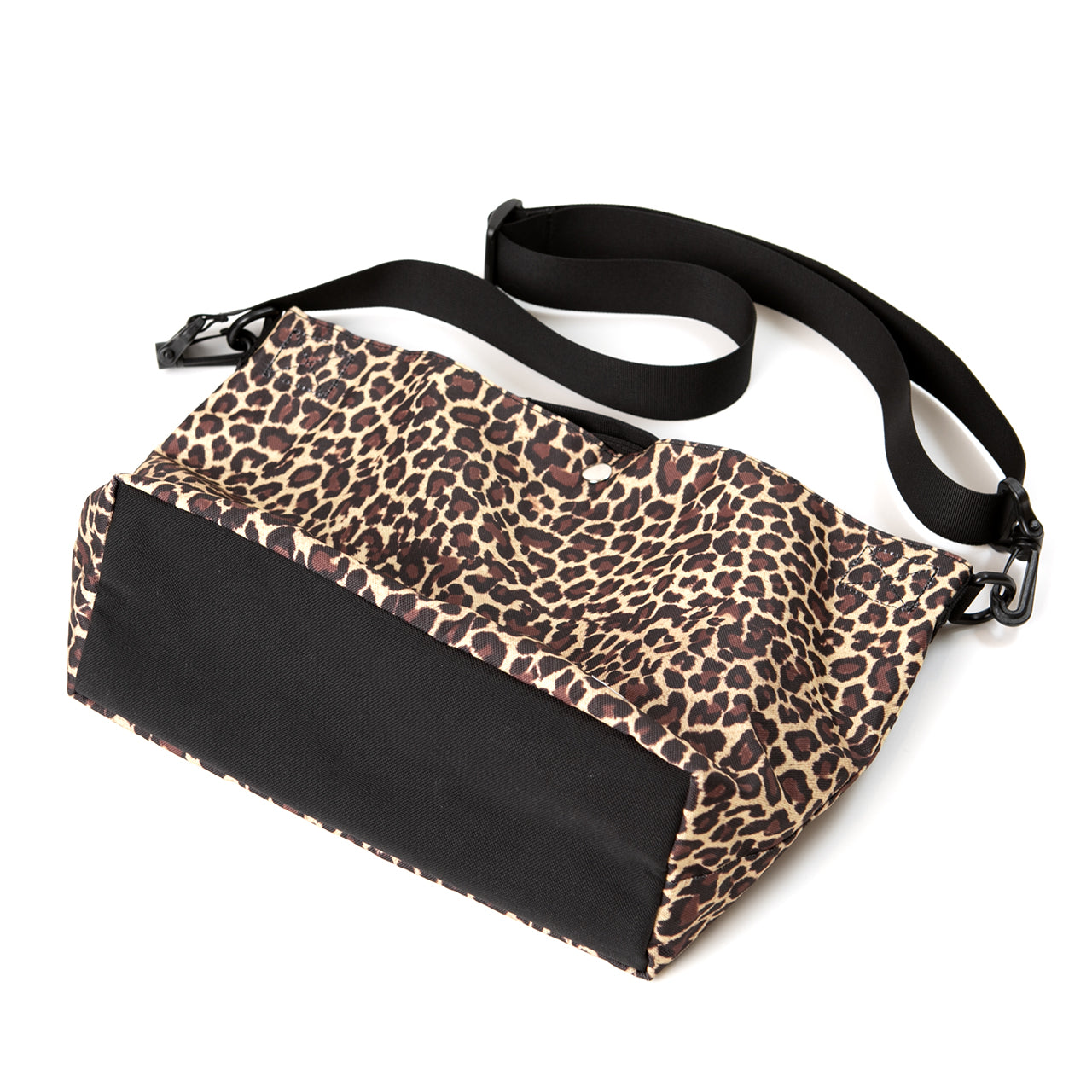 キャリーオールバッグ