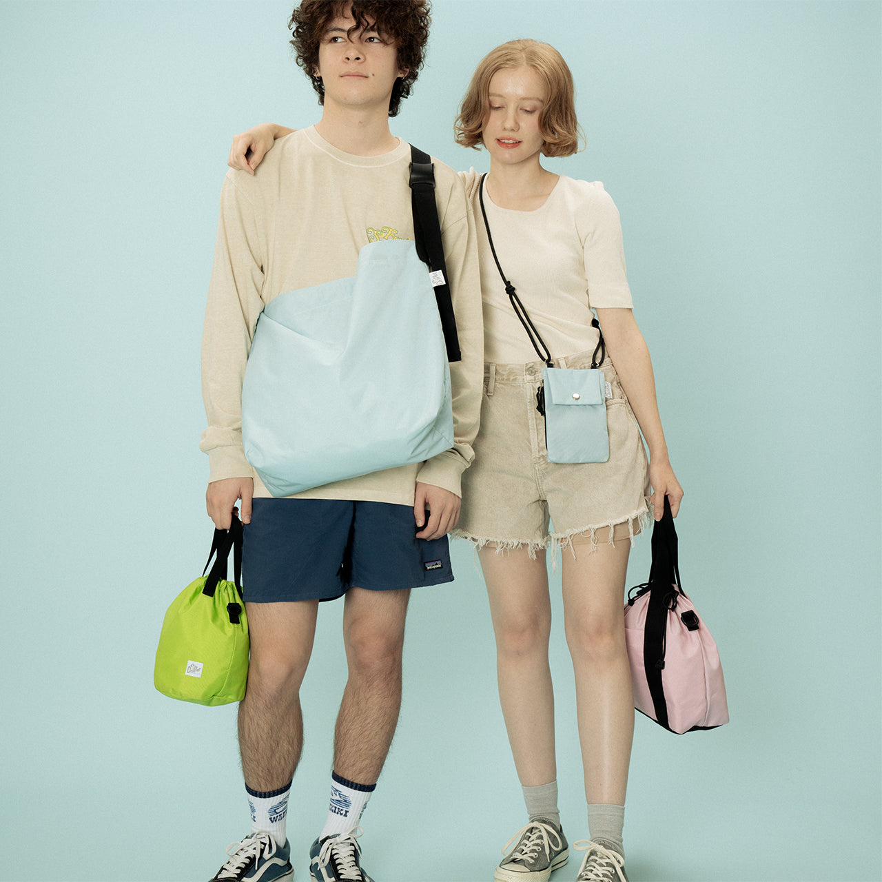 プレーンショルダーバッグ