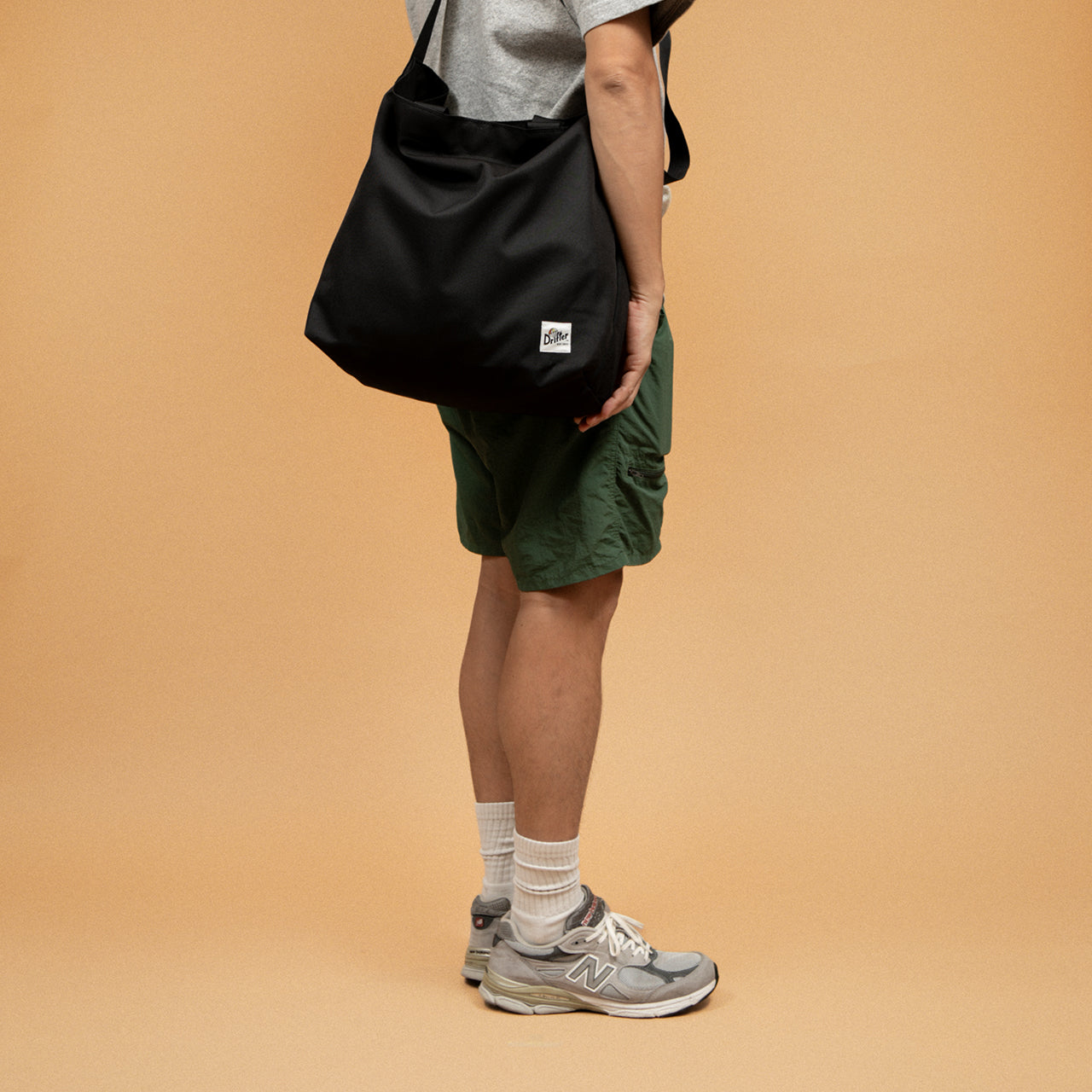 プレーンショルダーバッグ