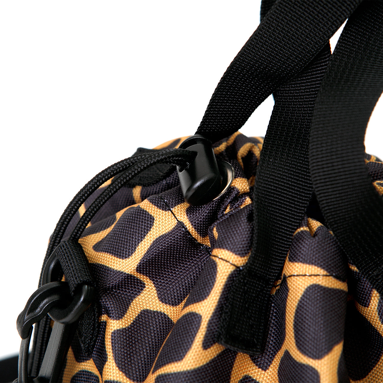 ドローストリングポーチ