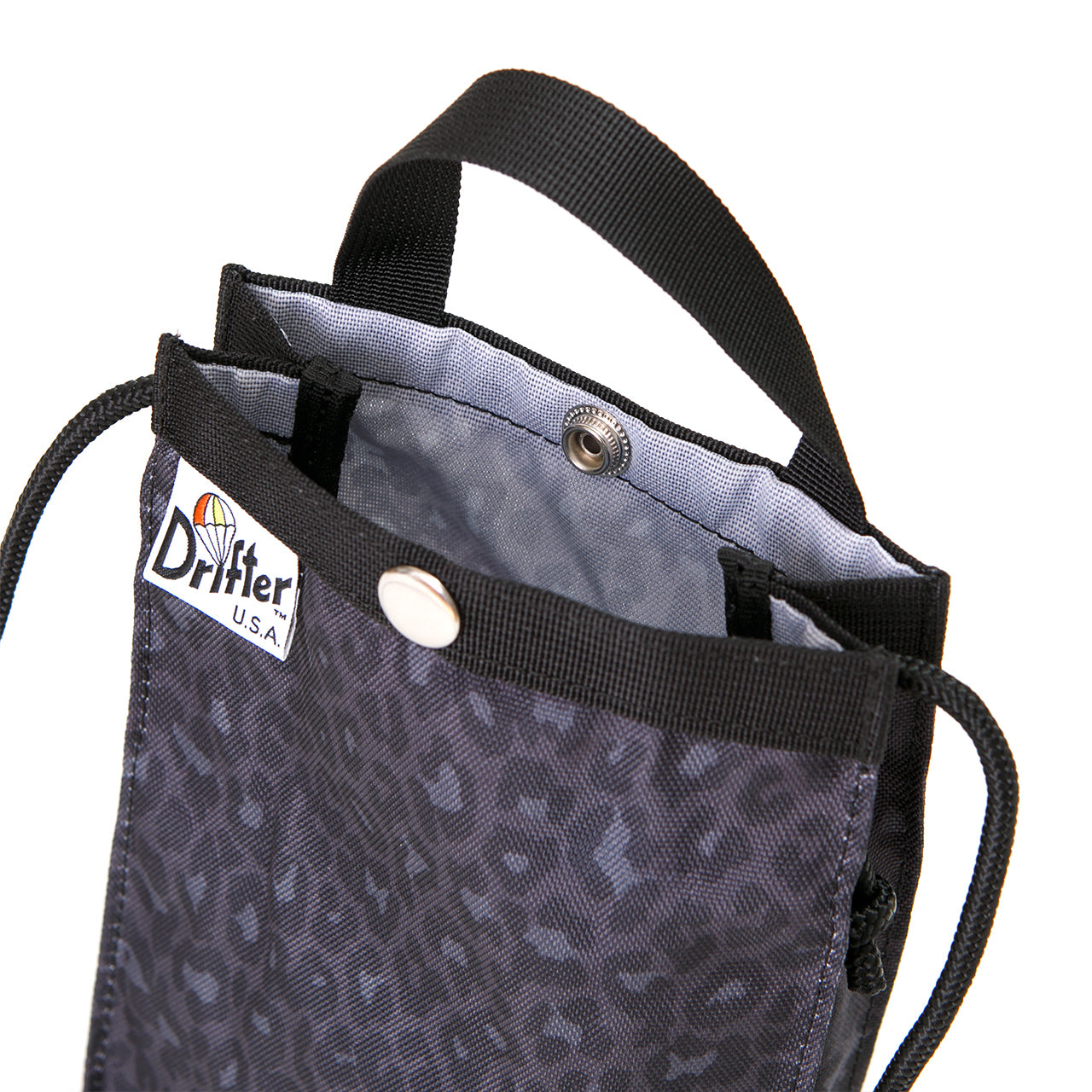 イージーストリングポーチ