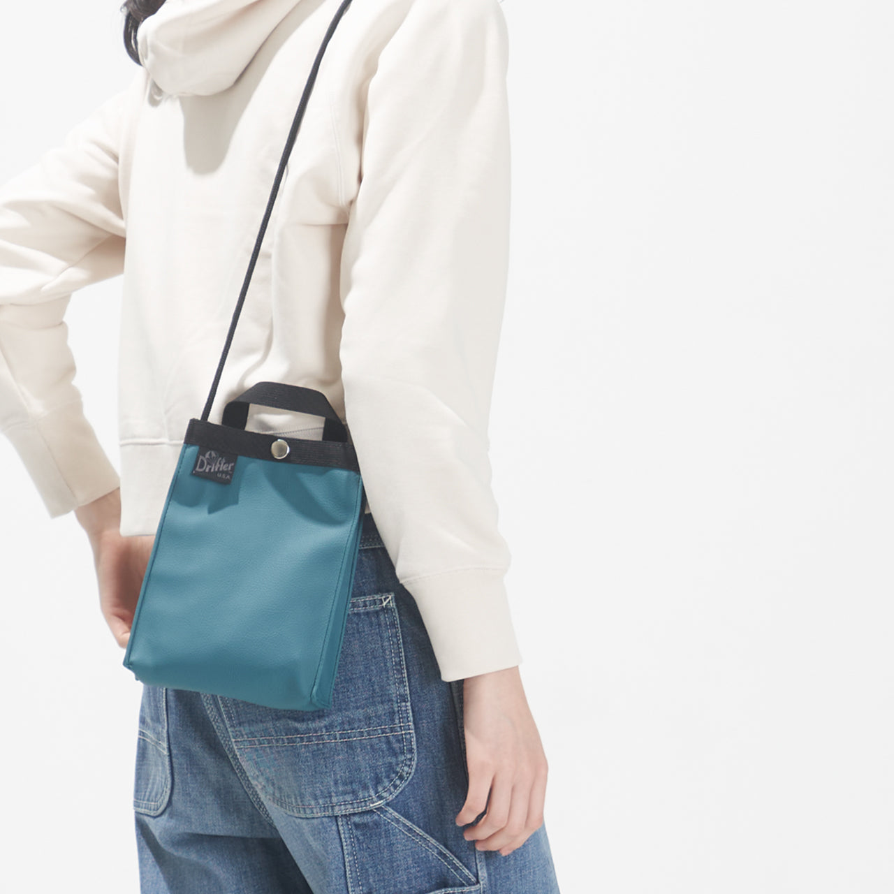 SAMPLE-EASY STRING POUCH FAKE LEATHER BEIGE (BICYCLE)