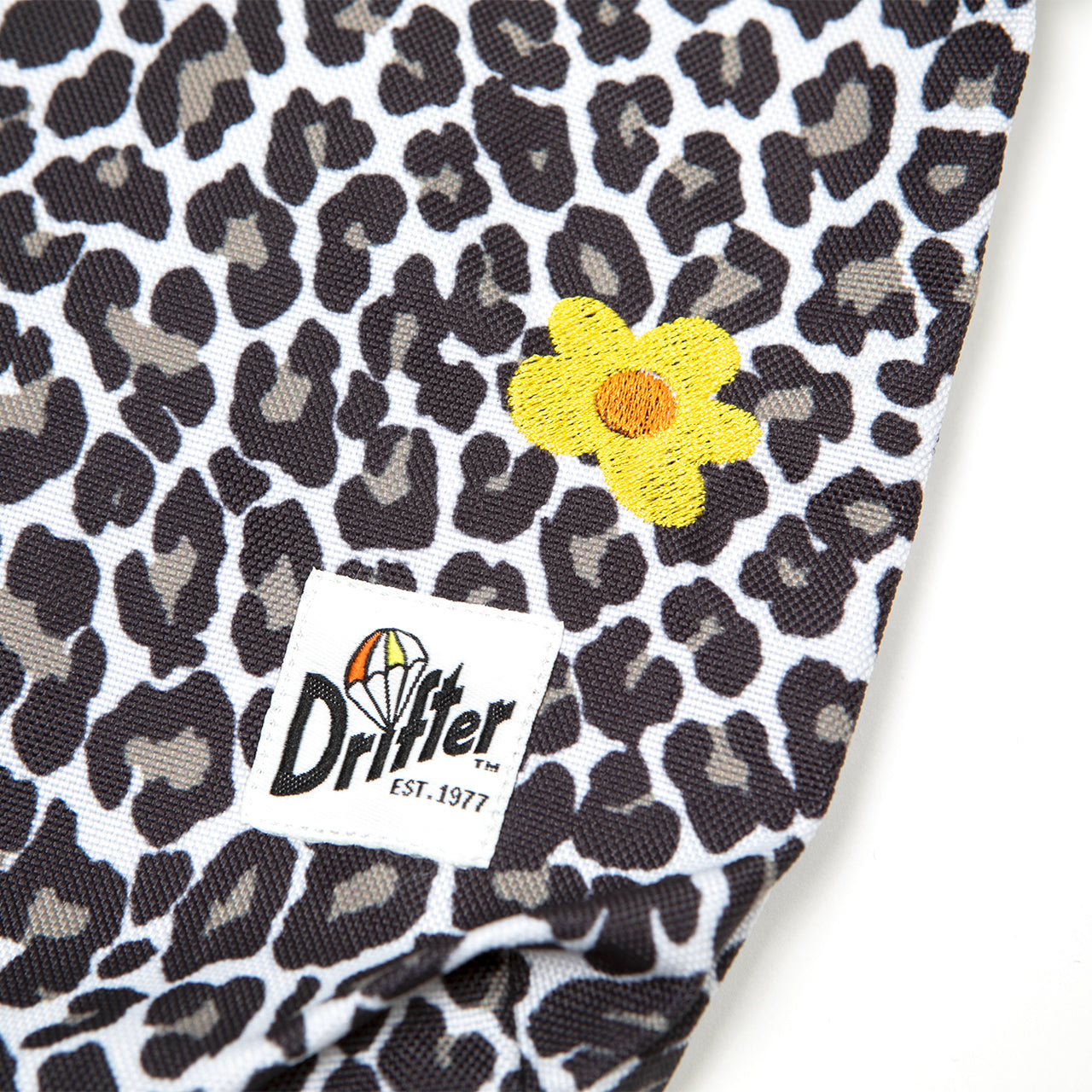 SAMPLE-CANDY POUCH SNOW LEOPARD (FLOWER) / サンプル-キャンディ