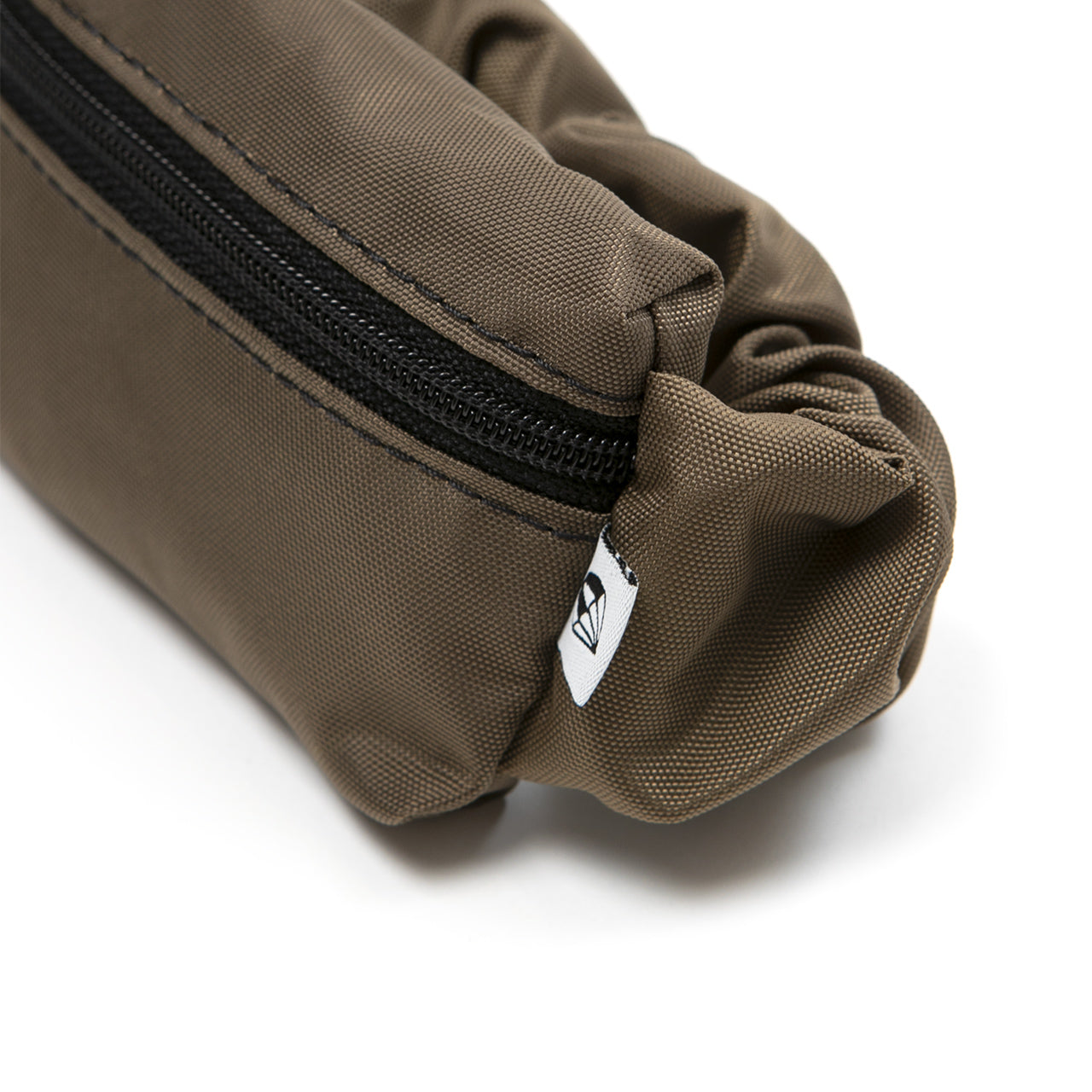 ギャザーリストポーチ ドリフター drifter