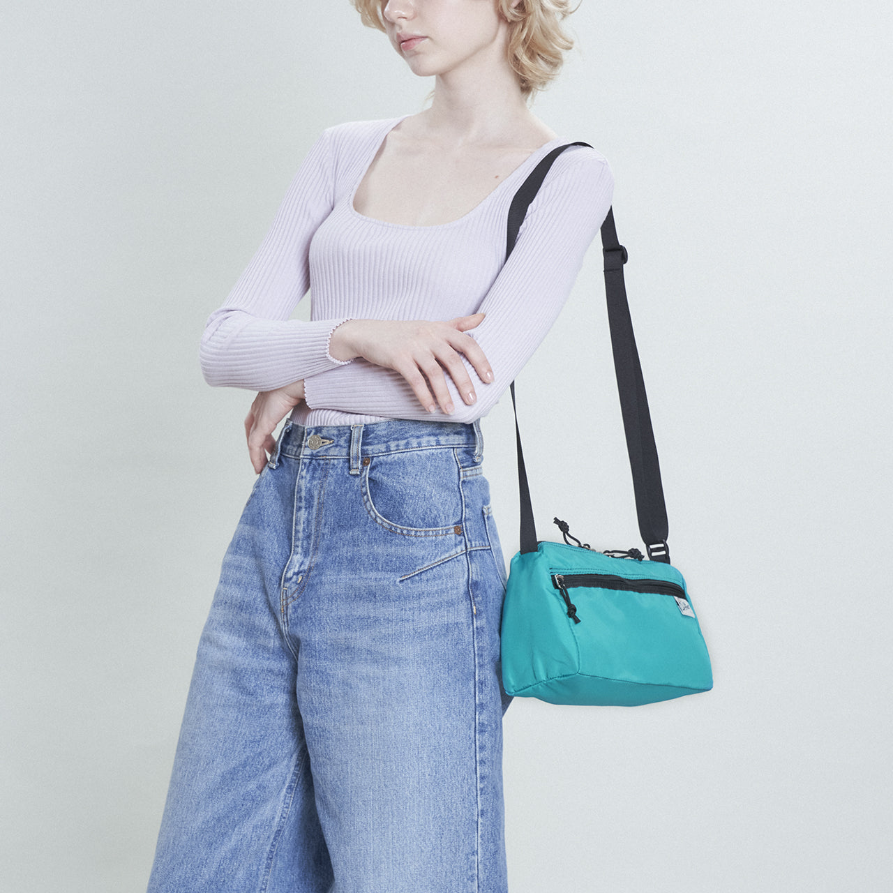 TRIANGLE SHOULDER / トライアングルショルダー