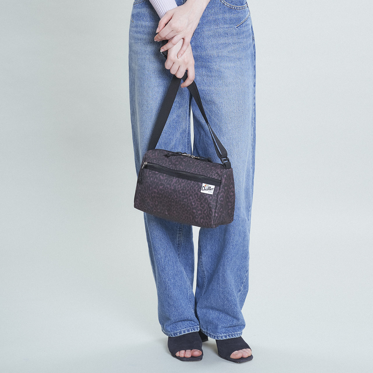 TRIANGLE SHOULDER / トライアングルショルダー | Drifter / ドリフター