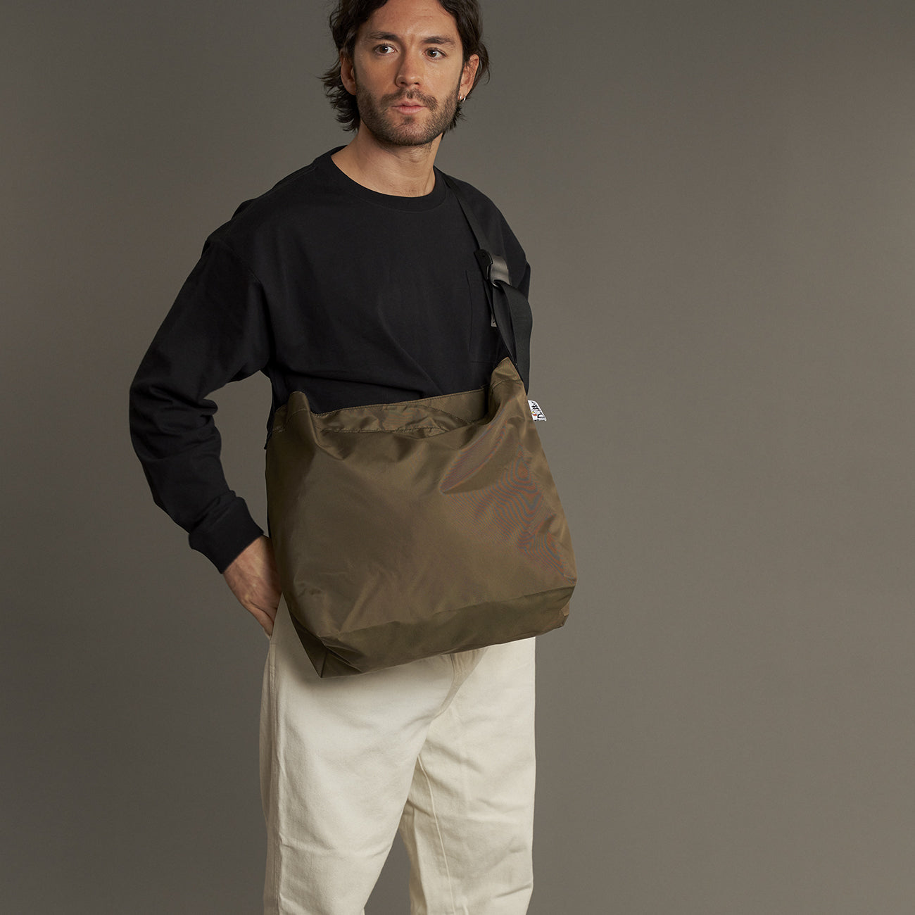 PLAIN SHOULDER BAG / プレーンショルダーバッグ