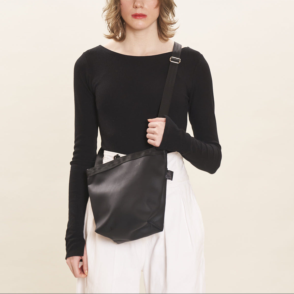 ジップトップショルダー フェイクレザー ドリフター drifter