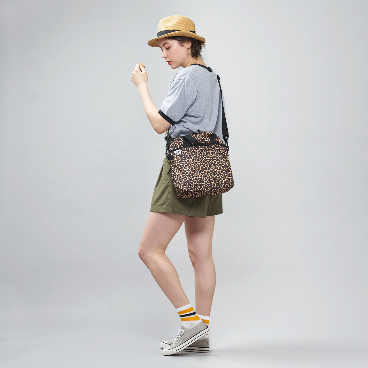 ROUND SHOULDER BAG M / ラウンドショルダーバッグ エム | Drifter